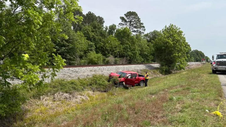 Update: Three people taken to the hospital after a two-vehicle crash in ...