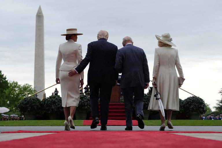 President Trump gives first lady Melania a playful tap on the tush ...
