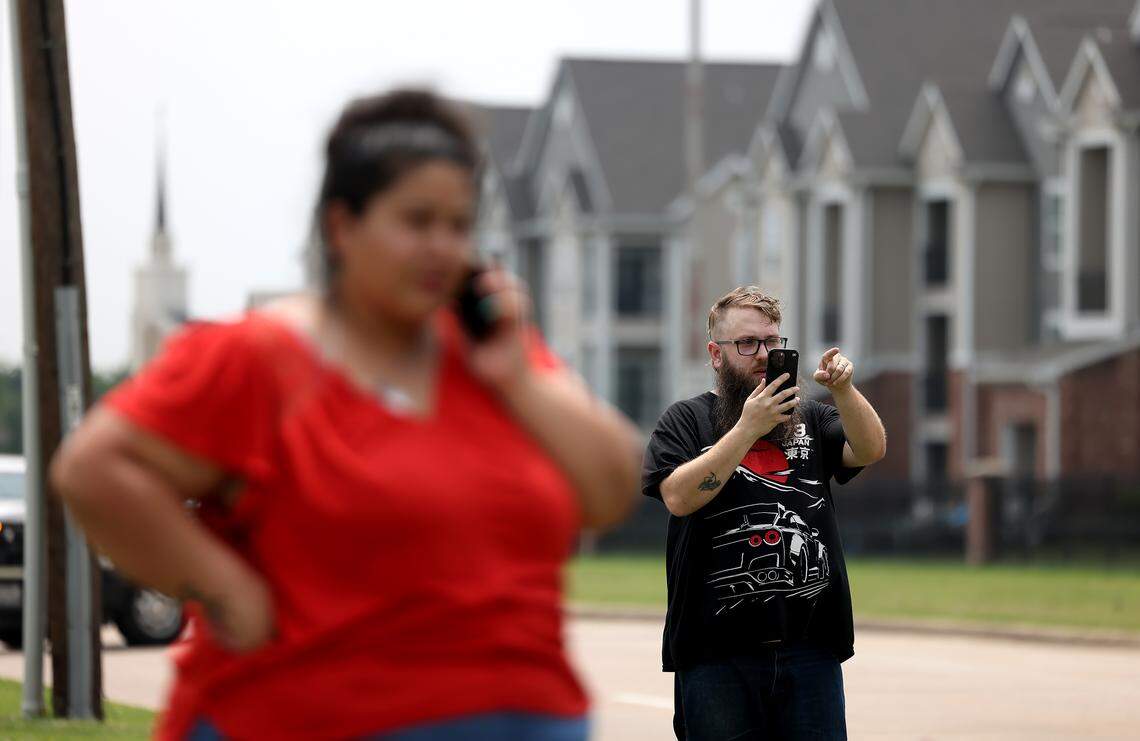 Civilian officer shot in eye on burglary call; Fort Worth police search ...