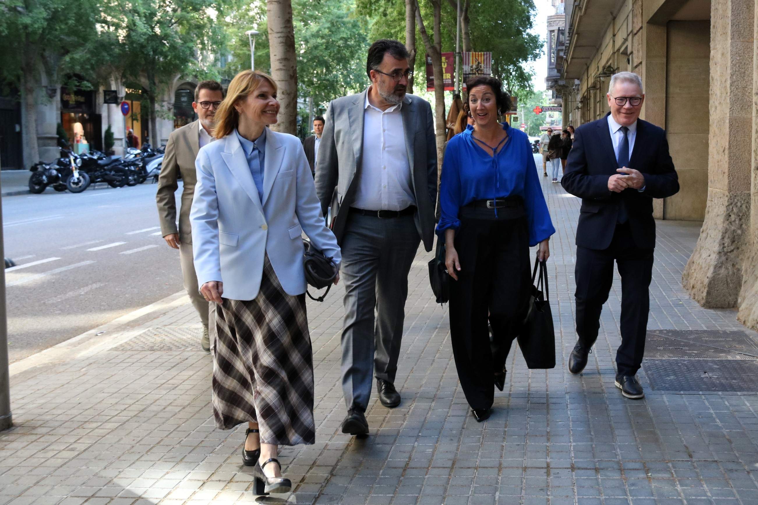 Junts, con el PNV, asesta un golpe a Sánchez y ERC y hace caer el ...