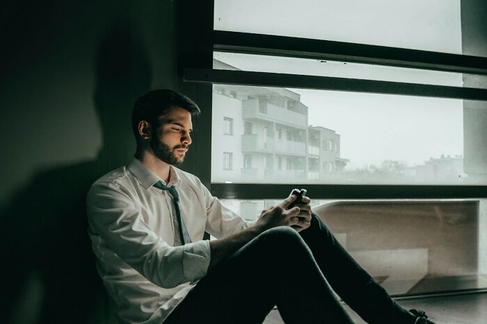 I May End Up Homeless: 70 Former Rich People Share How They Ended Up Broke