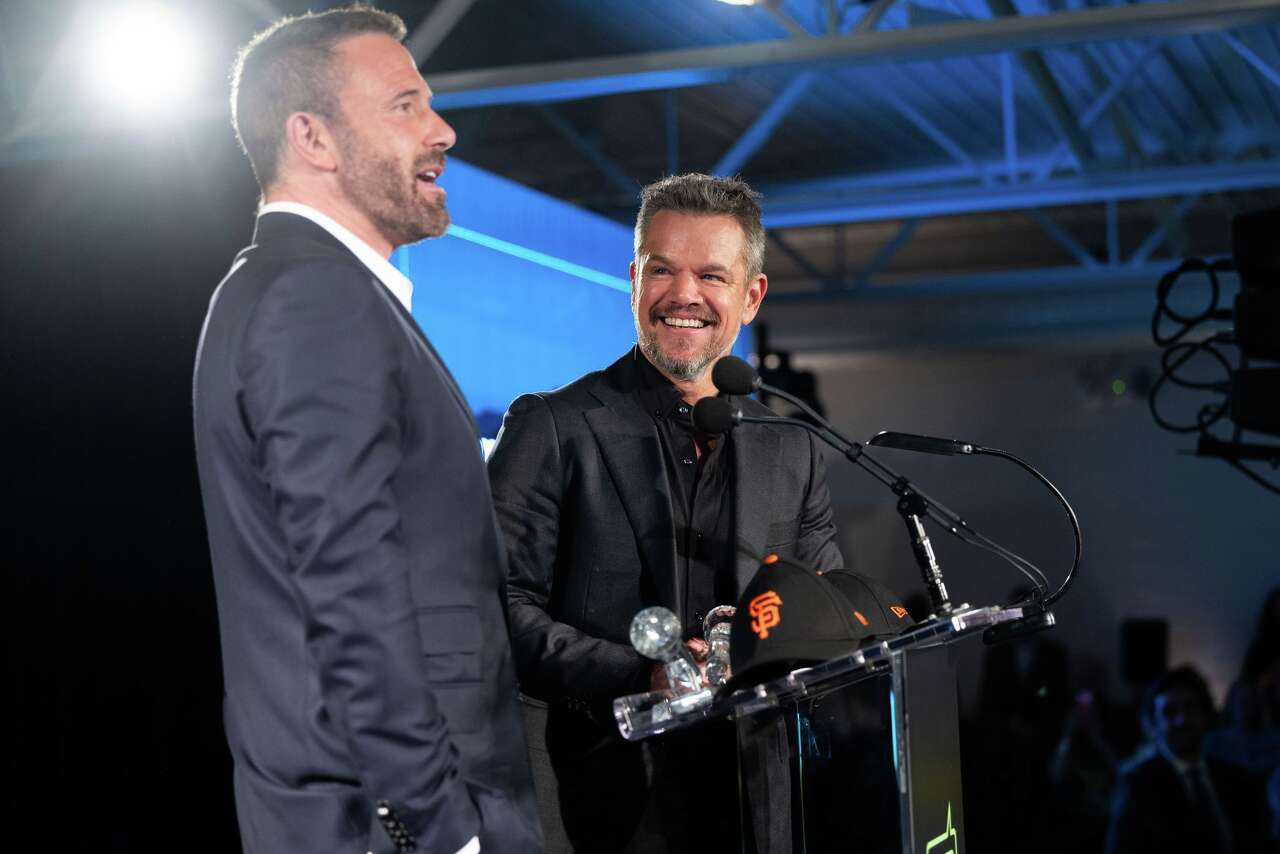 Why Matt Damon and Ben Affleck wore Giants caps during San Francisco visit