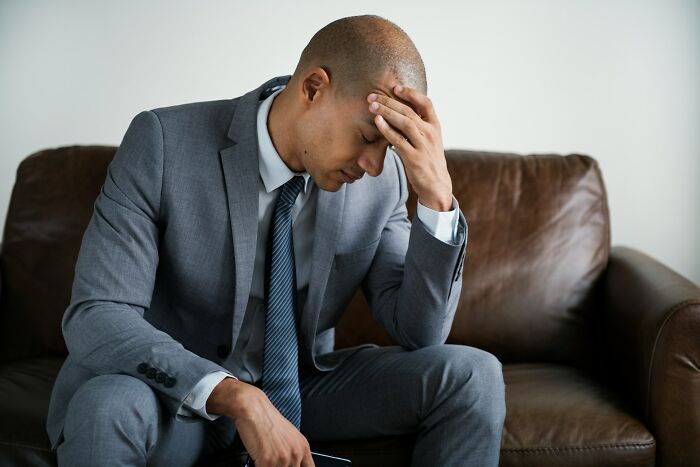 I May End Up Homeless: 70 Former Rich People Share How They Ended Up Broke