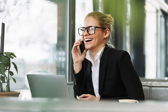 45 Absurd Rules That Schools And Workplaces Tried To Implement
