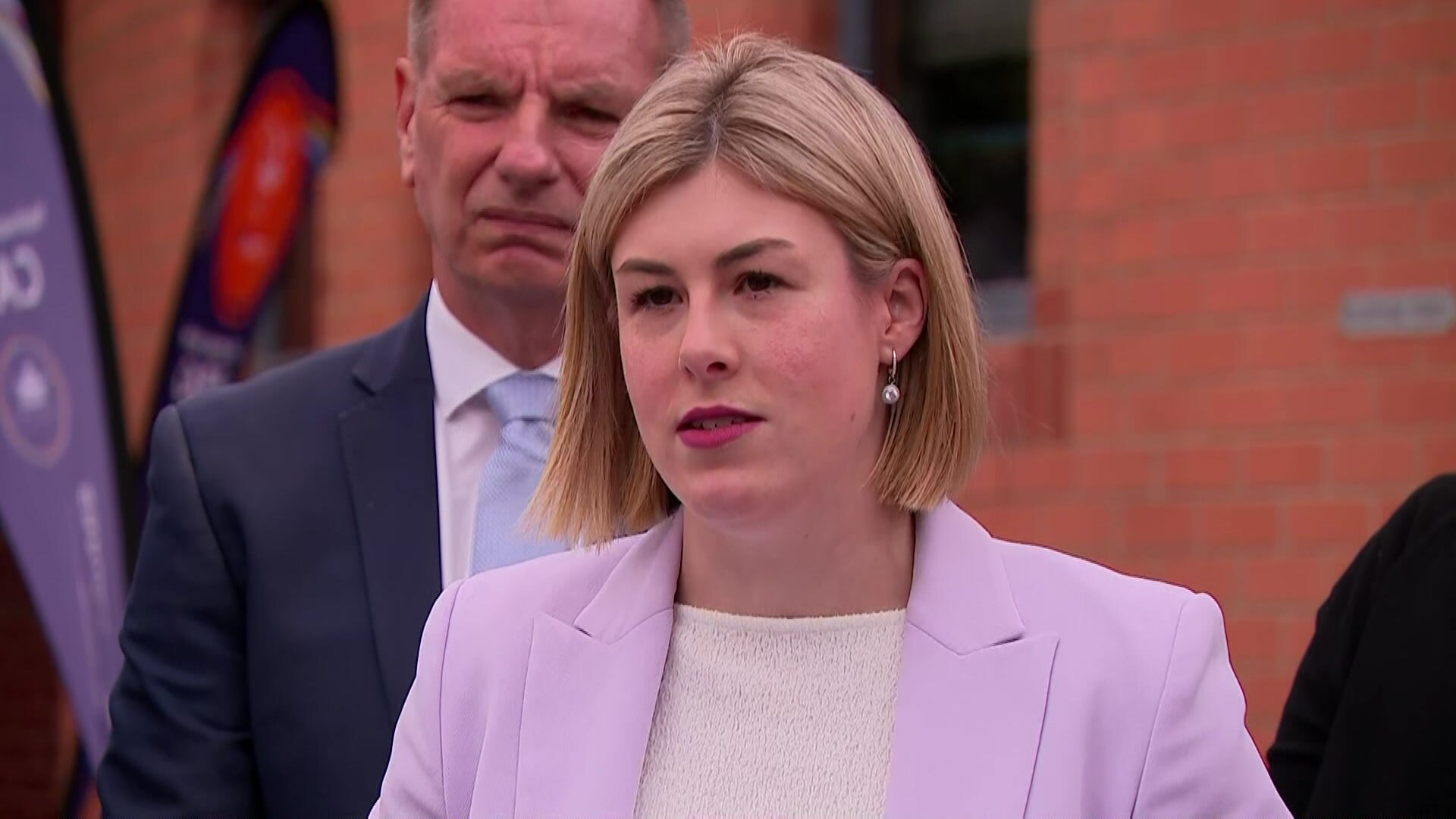 Victorian opposition promises new cap on public sector executive pay ...