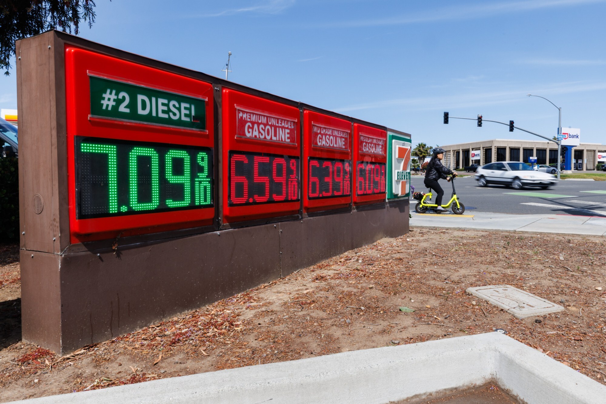Average gas prices in San Diego surpass $6 a gallon