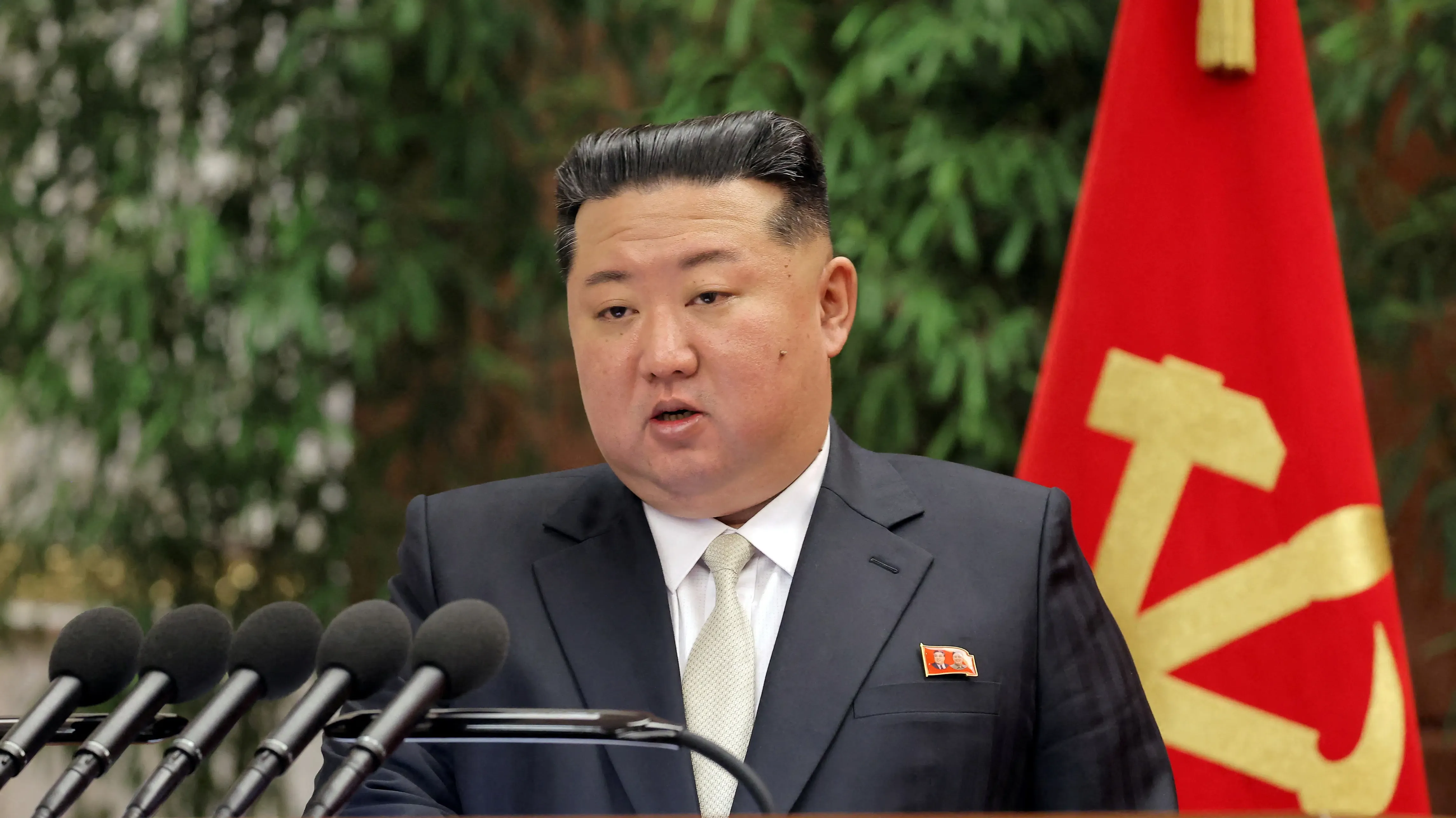 Kim Jong-un bekræfter drabelig praksis - soldater skal begå selvmord