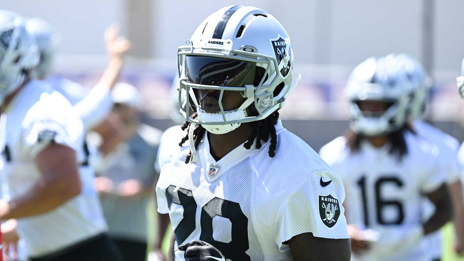 49ers ink explosive ex-Raiders running back to contract post-NFL draft
