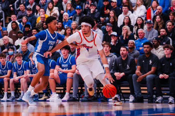 Stokes, potential No. 1 pick in '27 NBA draft, chooses Kansas