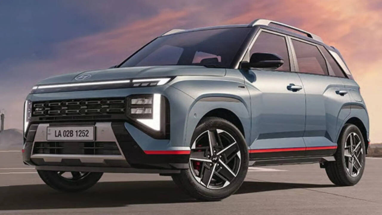 Hyundai Venue N Line N10 DCT - What top model offers for Rs 15.66 lakh