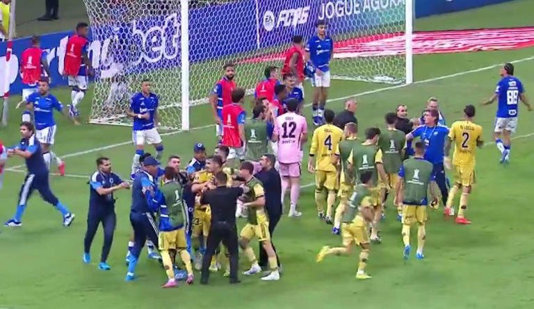 Final caliente en Brasil: Boca terminó a los empujones frente a Cruzeiro