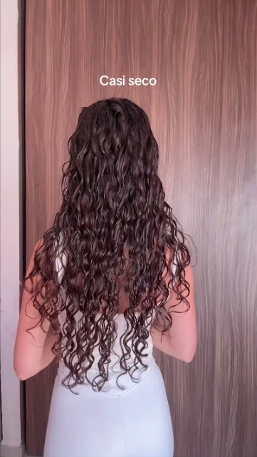 ¡Seco perfecto! Cabello rizado en todo su esplendor