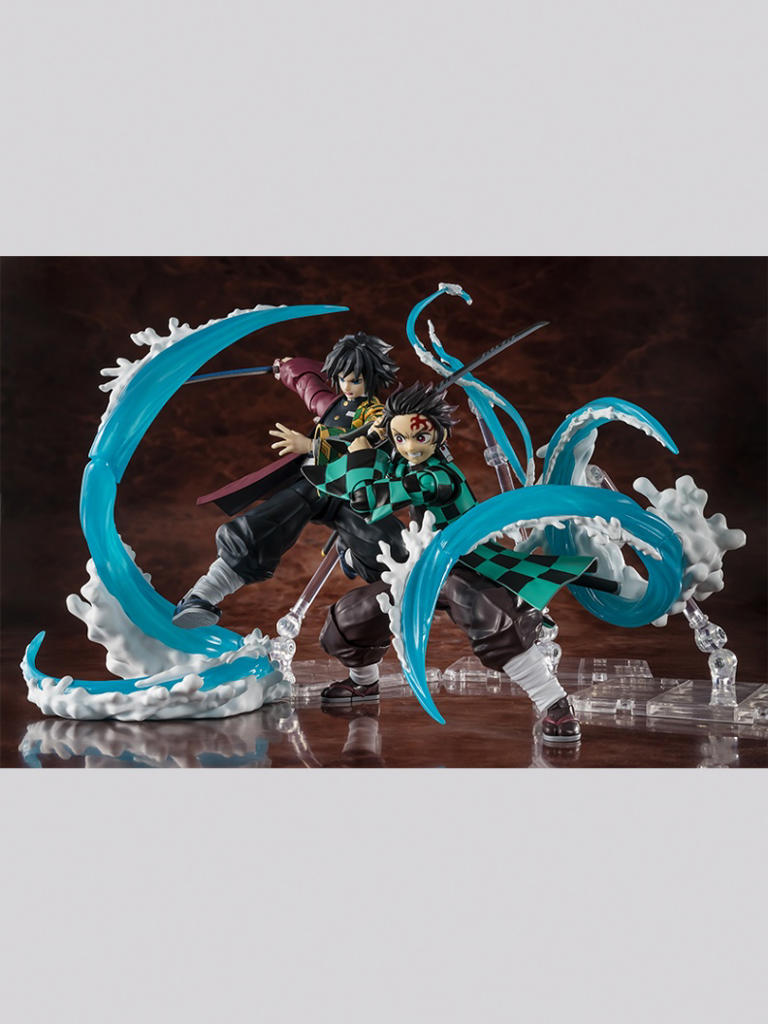 鬼滅の刃：フィギュアで炭治郎、義勇の“水の呼吸”再現 エフェクト