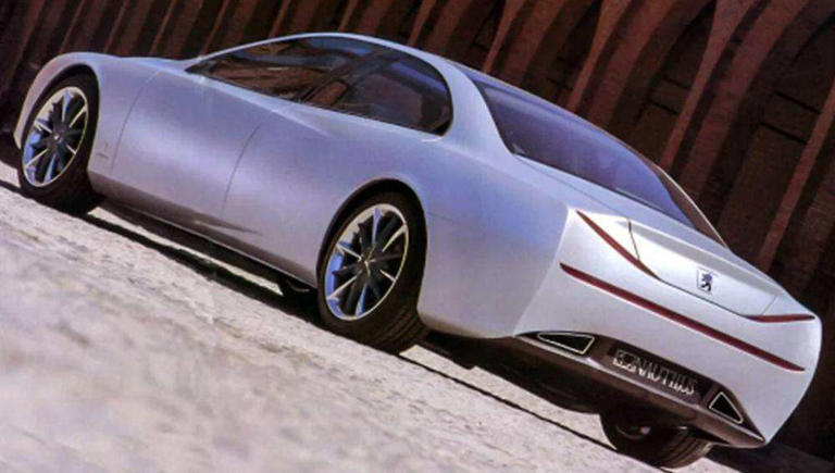 pininfarina-nautilus-il-concept-peugeot-del-1997-che-anticipa-la
