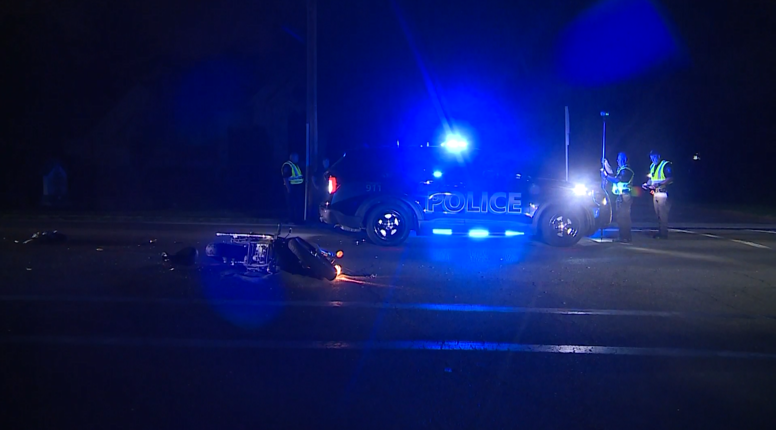 Motorcycle collides with police cruiser in Lincoln Heights, injuries ...