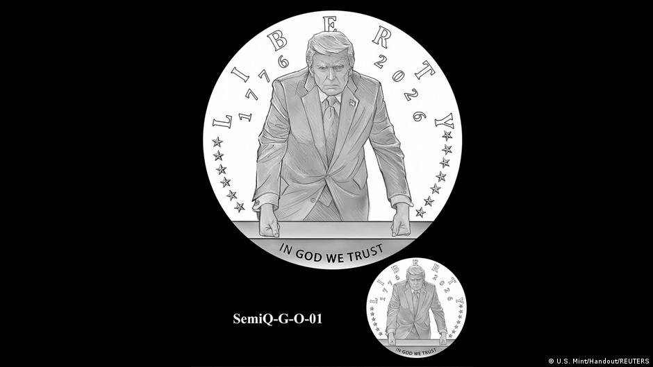美國铸币局今年也發行了一枚刻有特朗普头像的纪念《独立宣扬》250周年纪念币。