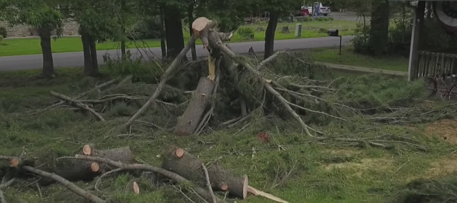 Cleanup begins after 2 tornadoes sweep through Mooresville