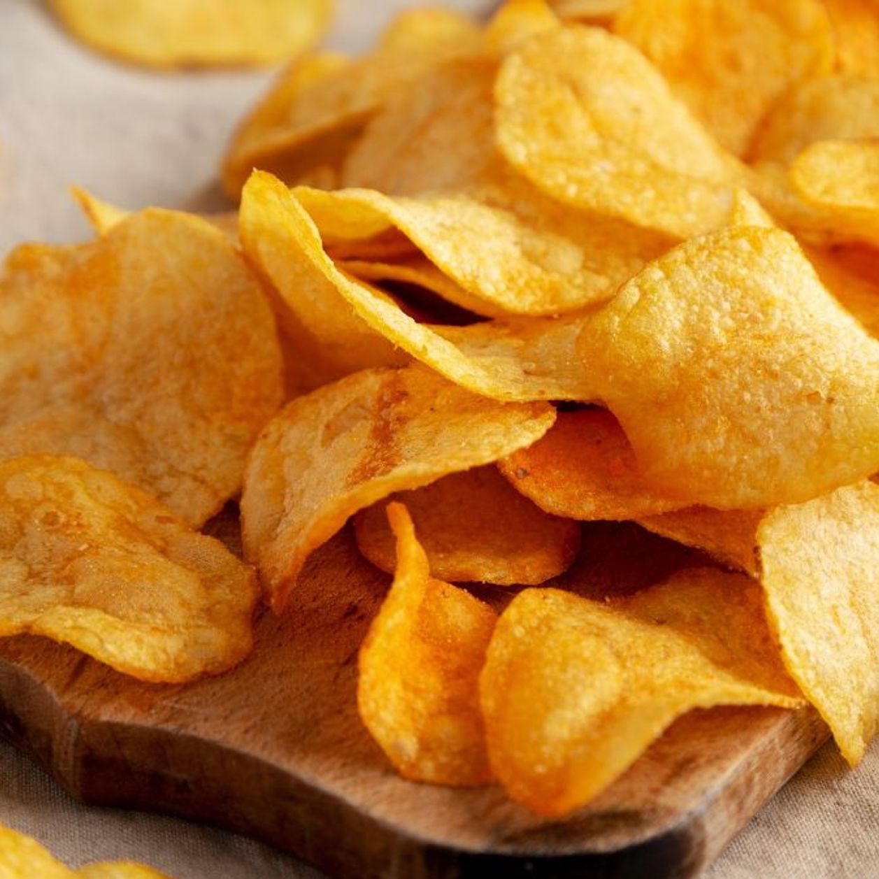 Chips : à moins de 1 euro le paquet, la référence la plus saine est ...