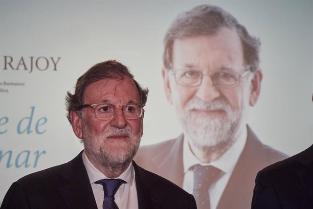 Rajoy acusa a Sánchez del 