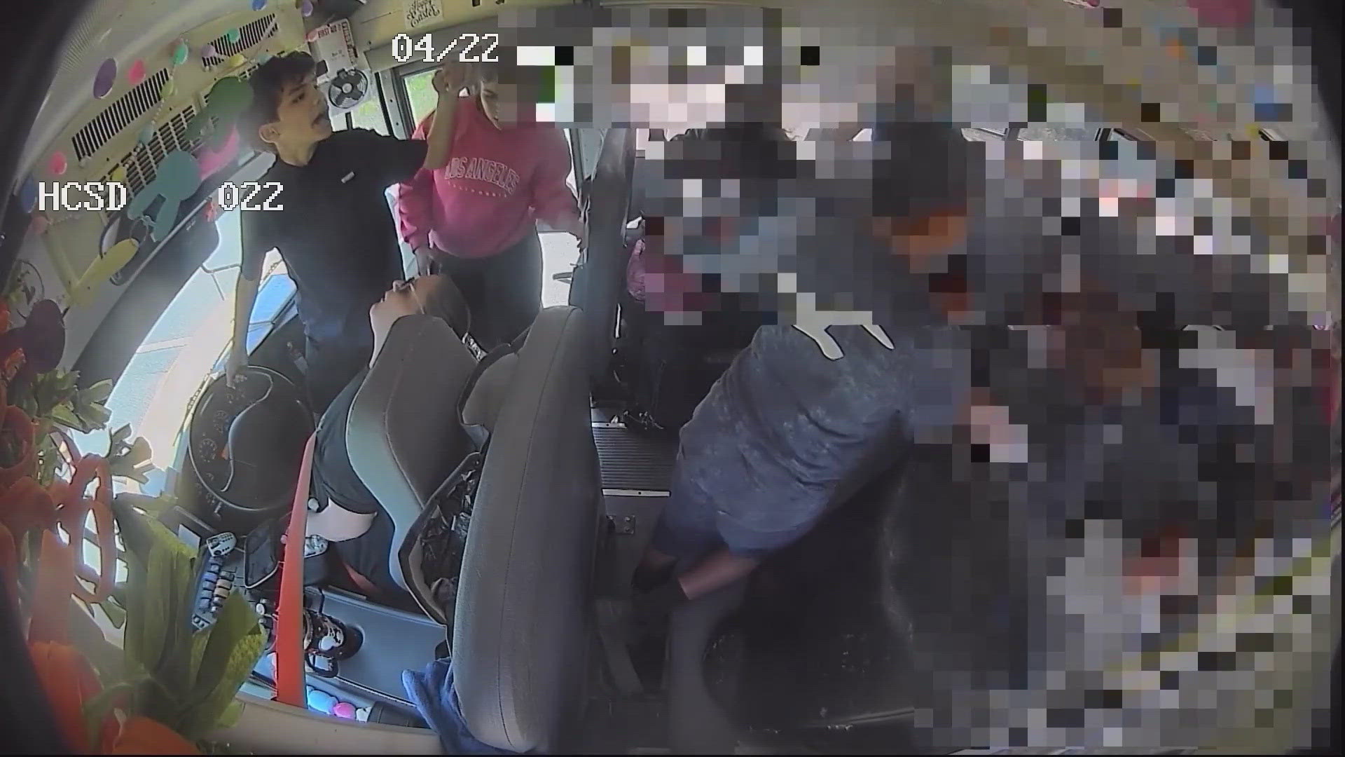 Students prevent tragedy when bus driver passes out behind the wheel