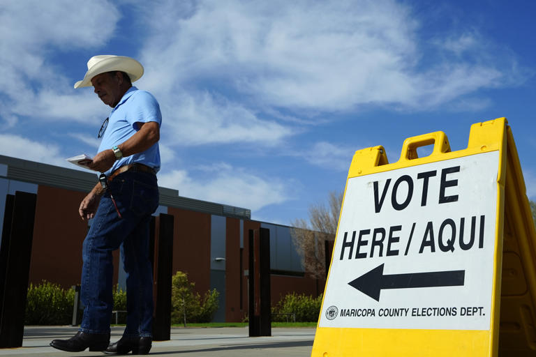 Federal judge dismisses DOJ request for Arizona voter rolls