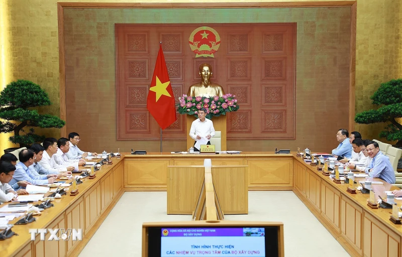 Thủ tướng: Tập trung phát triển hệ thống kết cấu hạ tầng đồng bộ, hiện đại