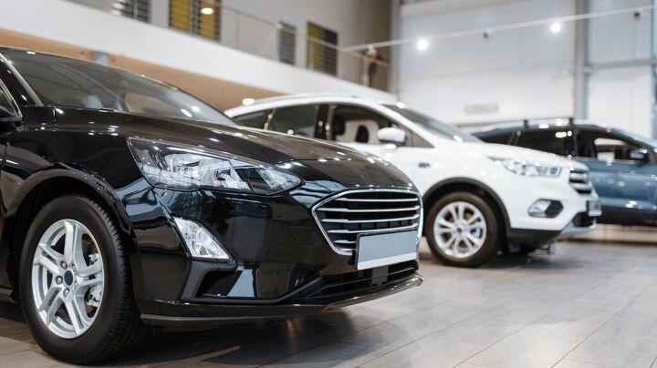 7 standard car features that often cost extra