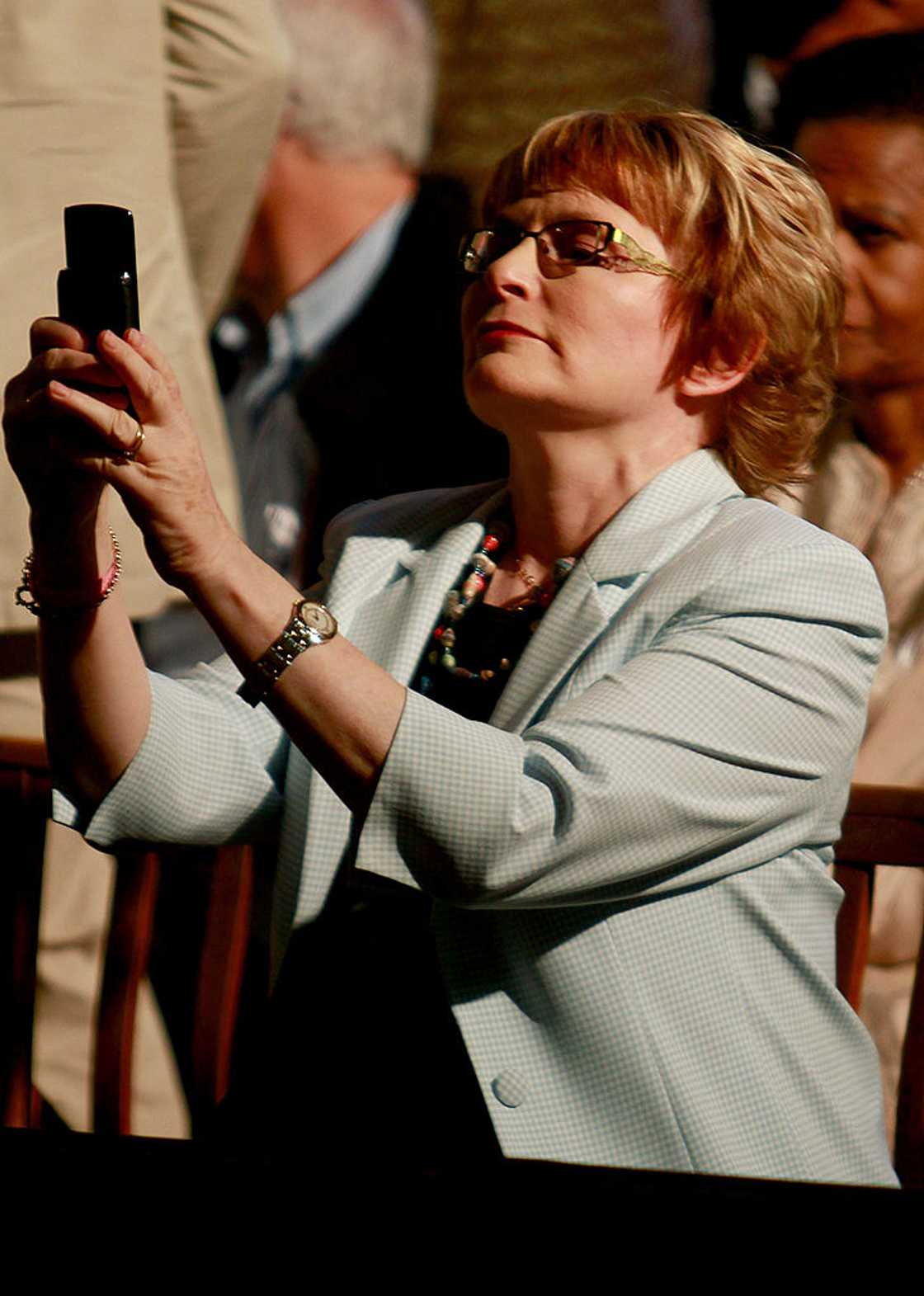 Helen Zille waits for arrest while campaining to be Johannesburg mayor