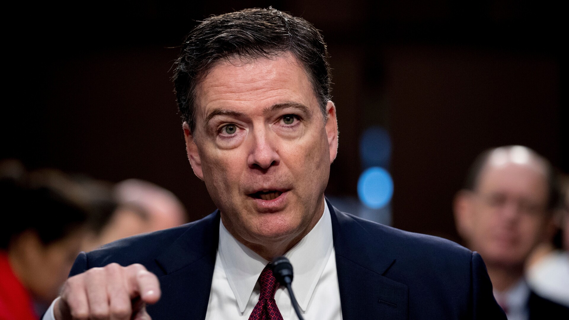 ‘I just don’t buy it’: James Comey slammed over alleged threat in ...