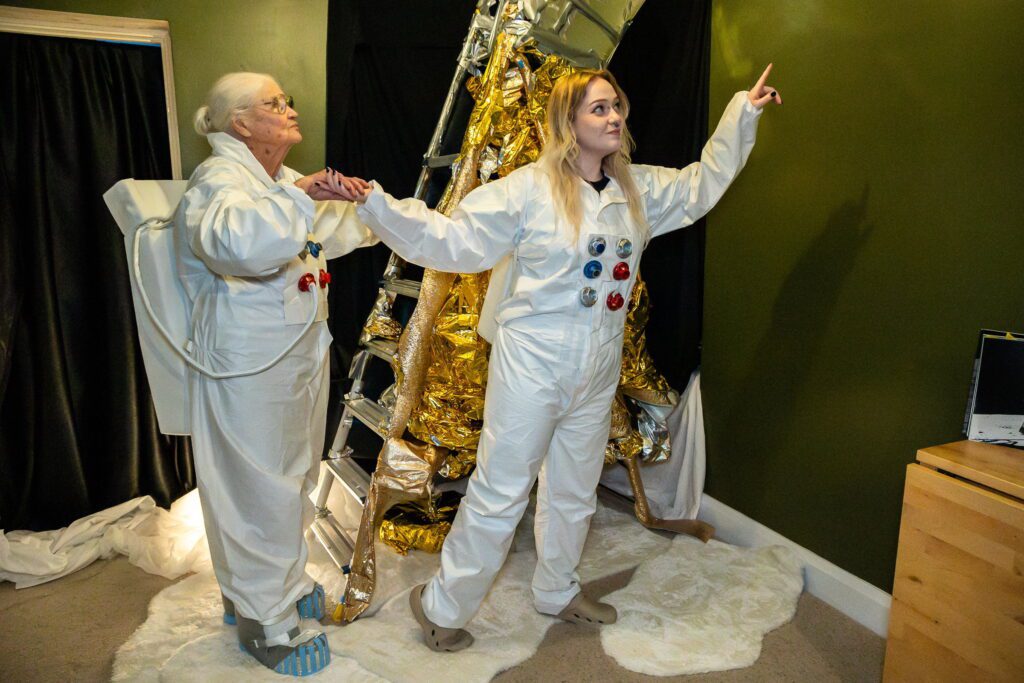 First women ‘walk on moon’ after buying moon rock to create lunar ...