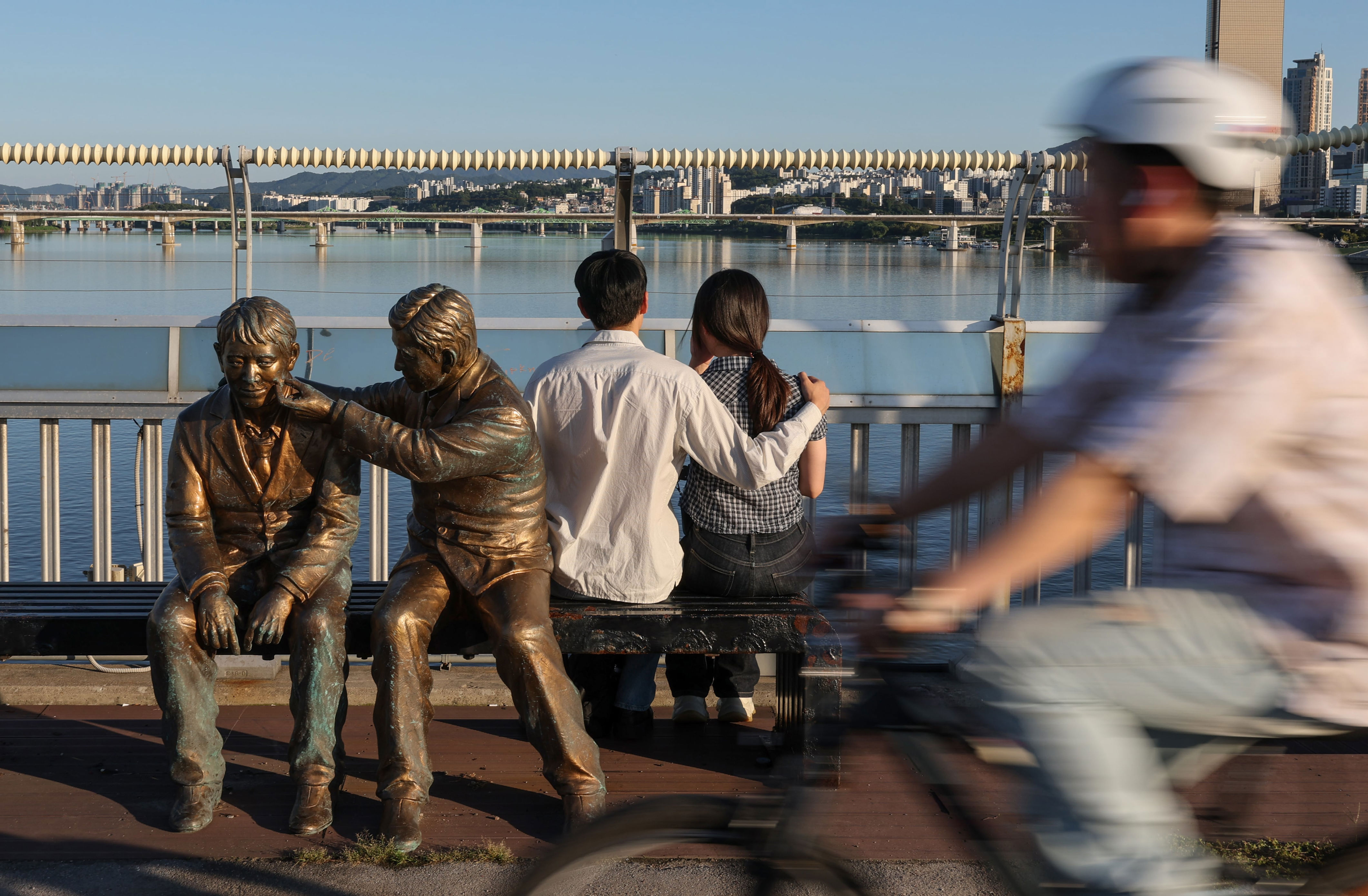 Mapo Bridge's 56th anniversary: Stories of hope and resilience