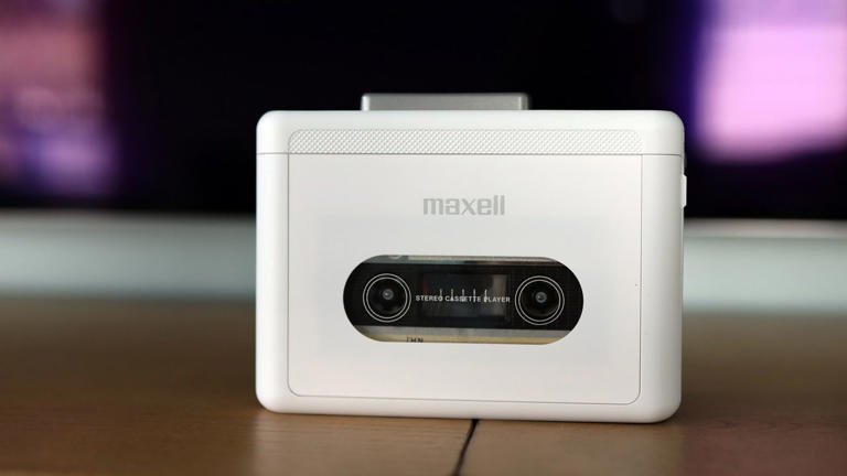 Maxell wireless cassette player review: a delightful analog blast from ...