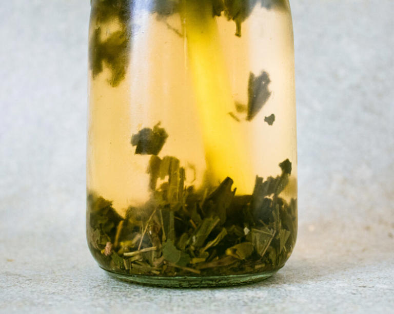 Botanical cold brew green tea with jasmine and lemongrass
