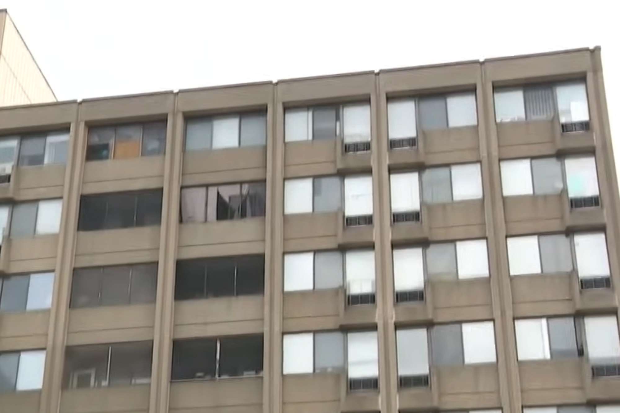 Boy, 4, survives 60-foot fall from apartment window