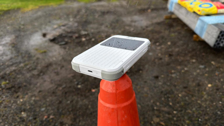 I ditched my iPhone's hotspot for this 5G travel router - and I'm never ...