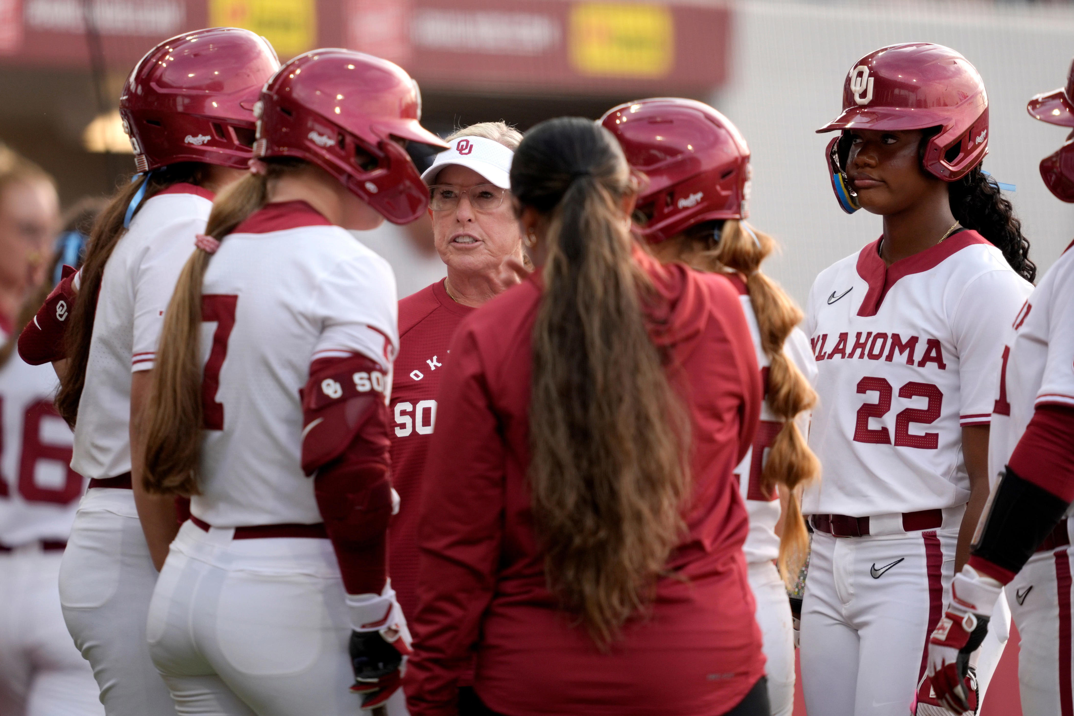College softball rankings for week 11: Updated top 25 for Softball ...