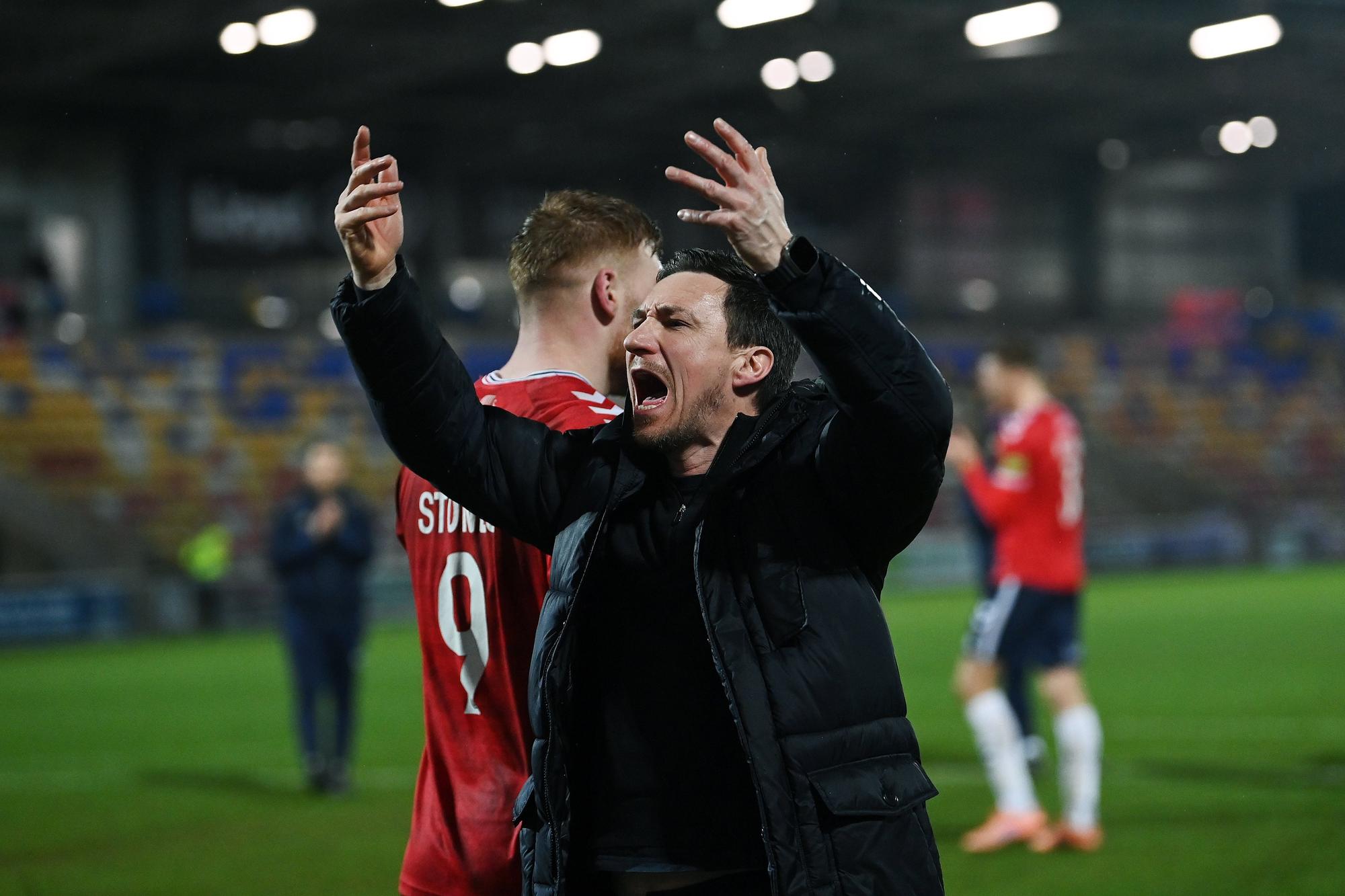 York City manager Stuart Maynard calls for fan help with title in sight ...