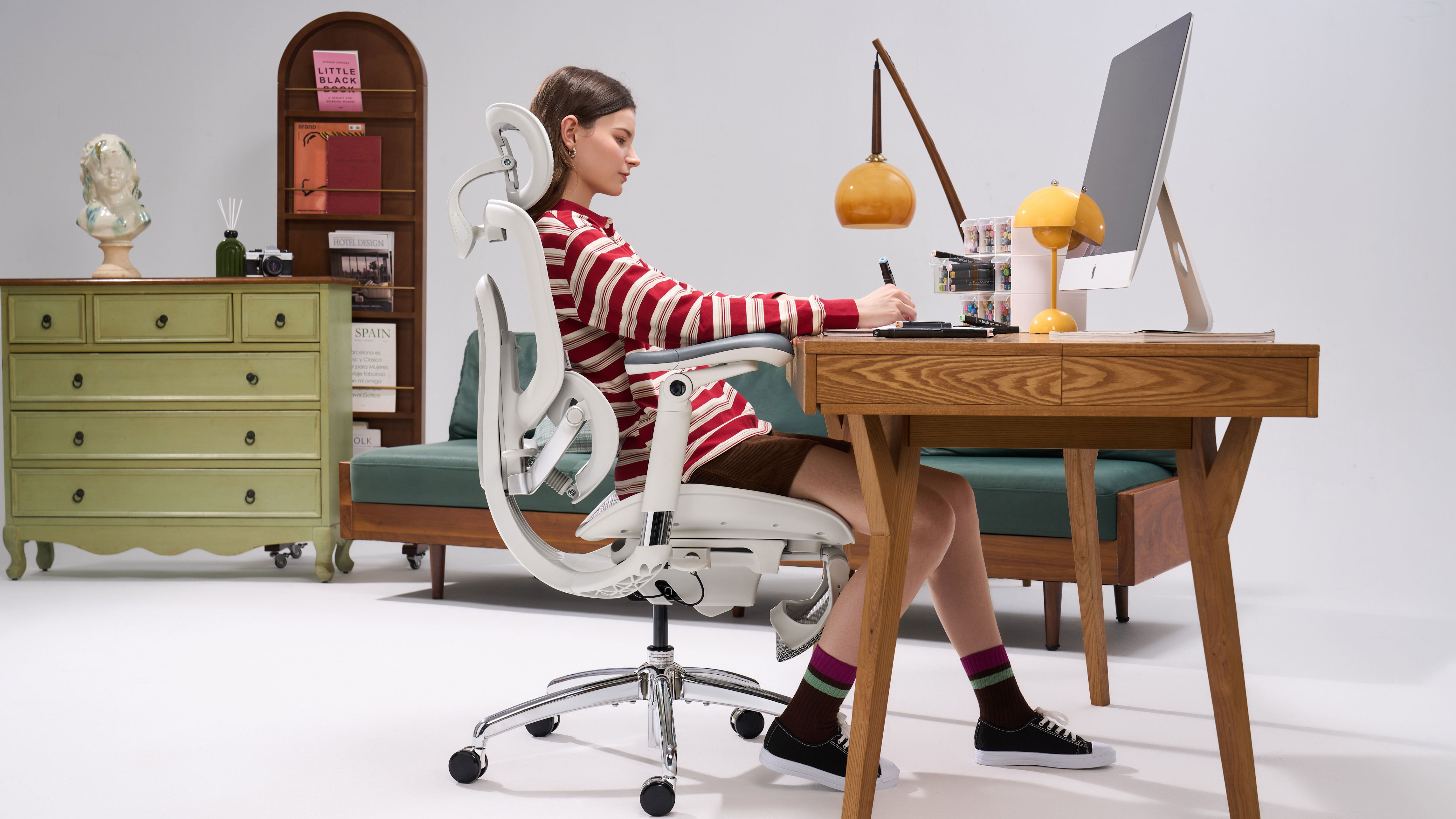 Experience full-body support: This ergonomic chair is surprisingly ...