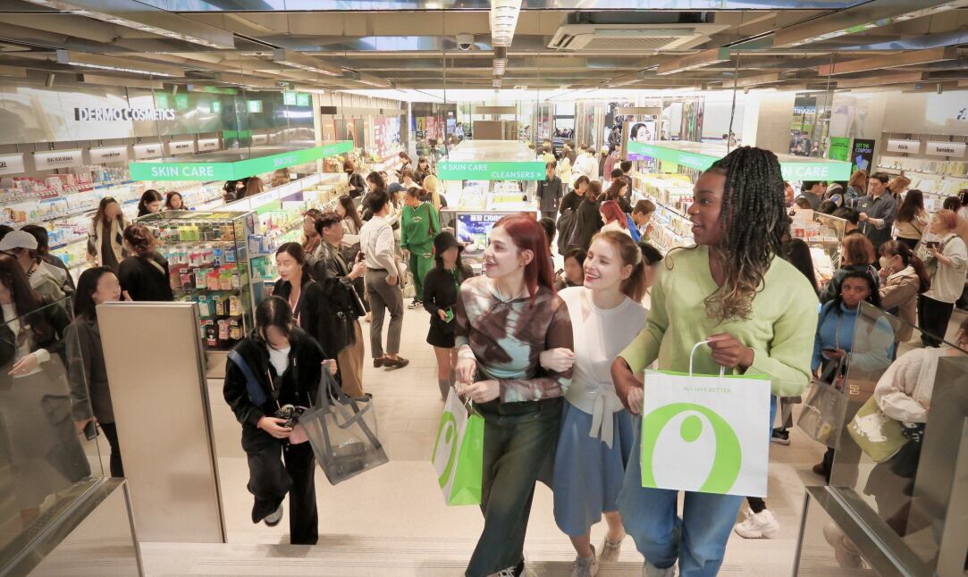 Retailers expand stores to create experiential spaces amid online shift