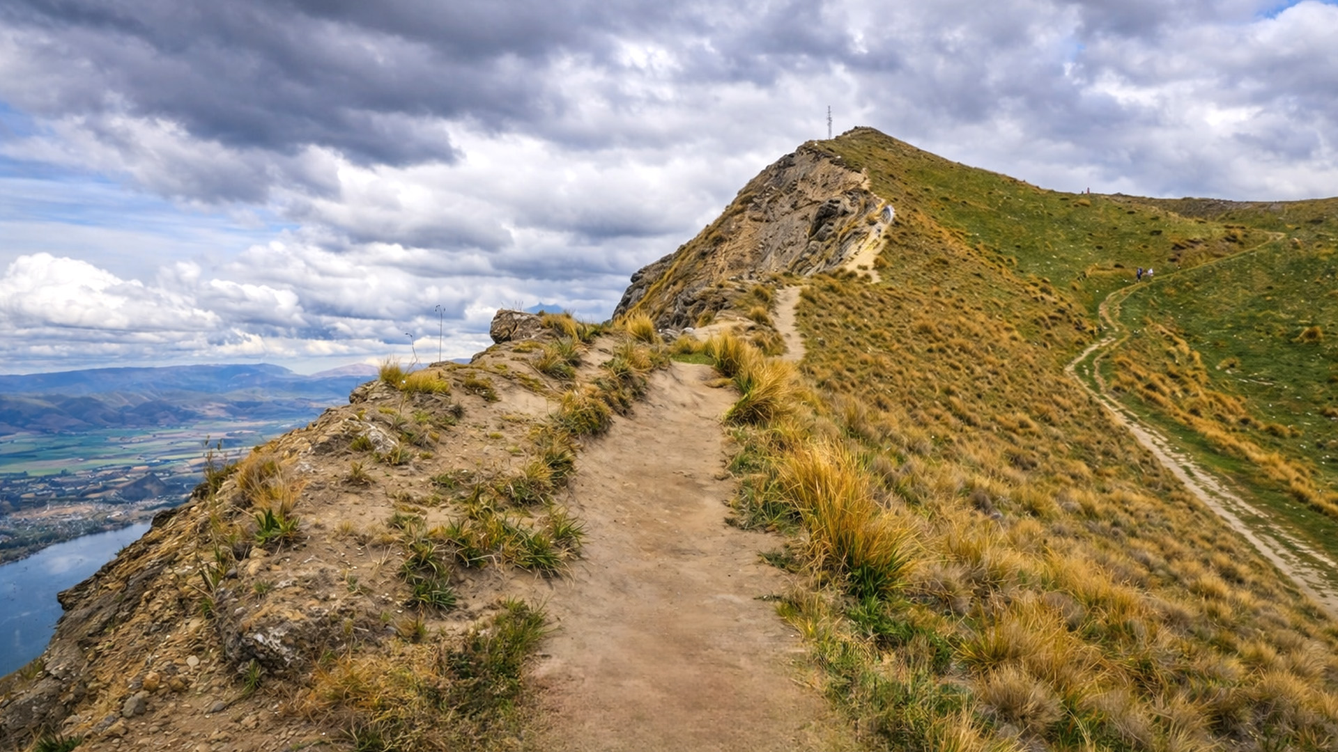 A ridge walk suspended high above the mountains