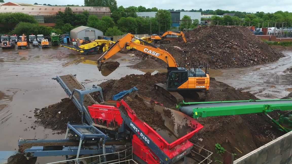 The ultimate earth processing line in action