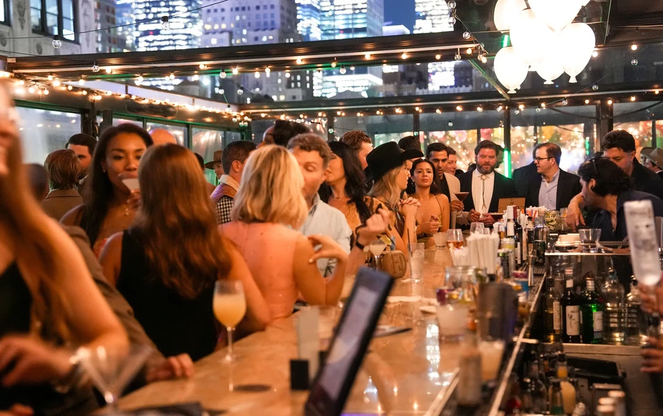 Rooftop bars that steal your heart