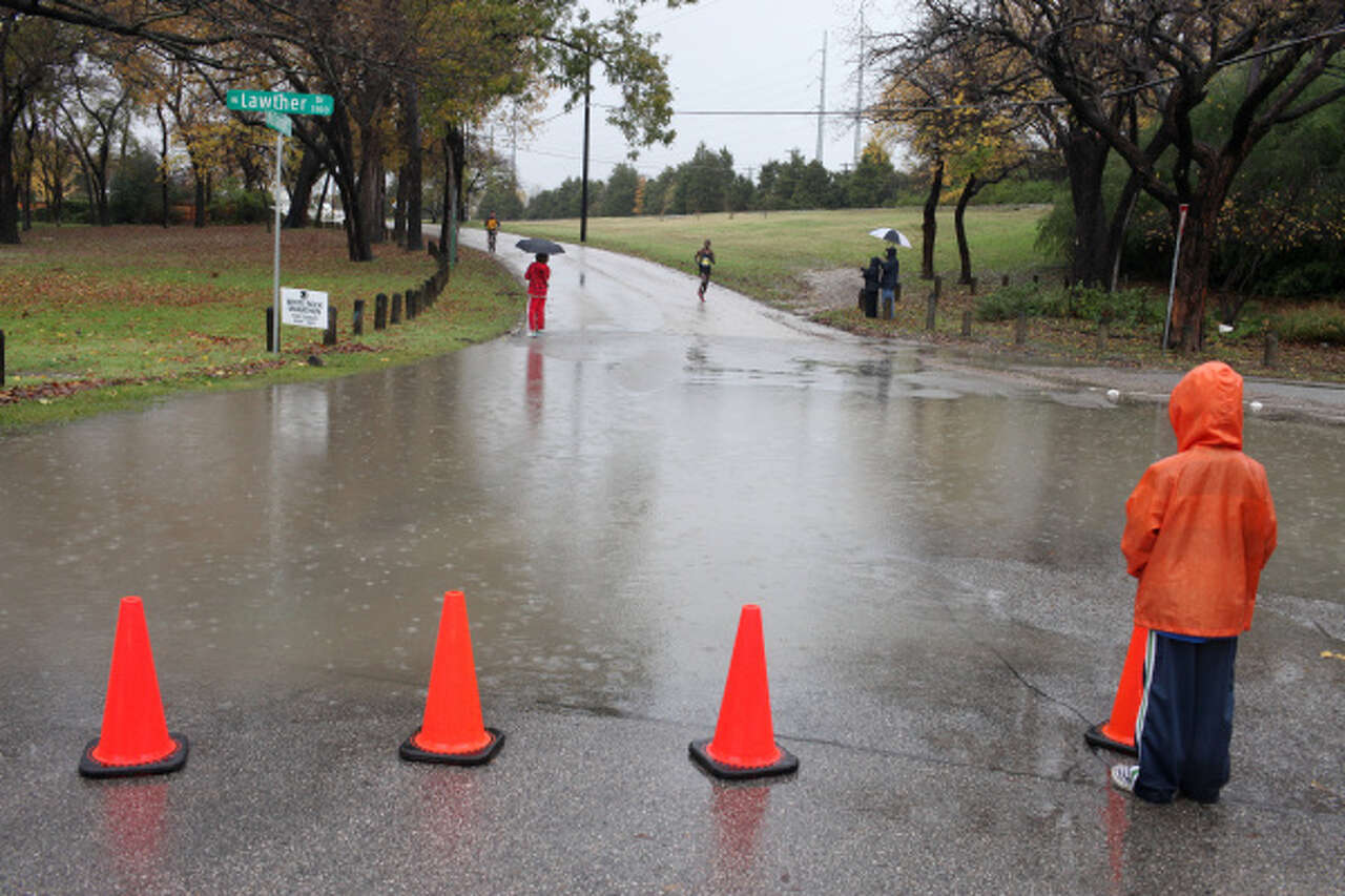 A cold front brings cooler days to North Texas. When will the heat return?