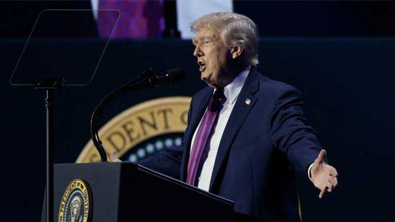 Trump greeted by empty seats at Arizona rally leaving supporters ...