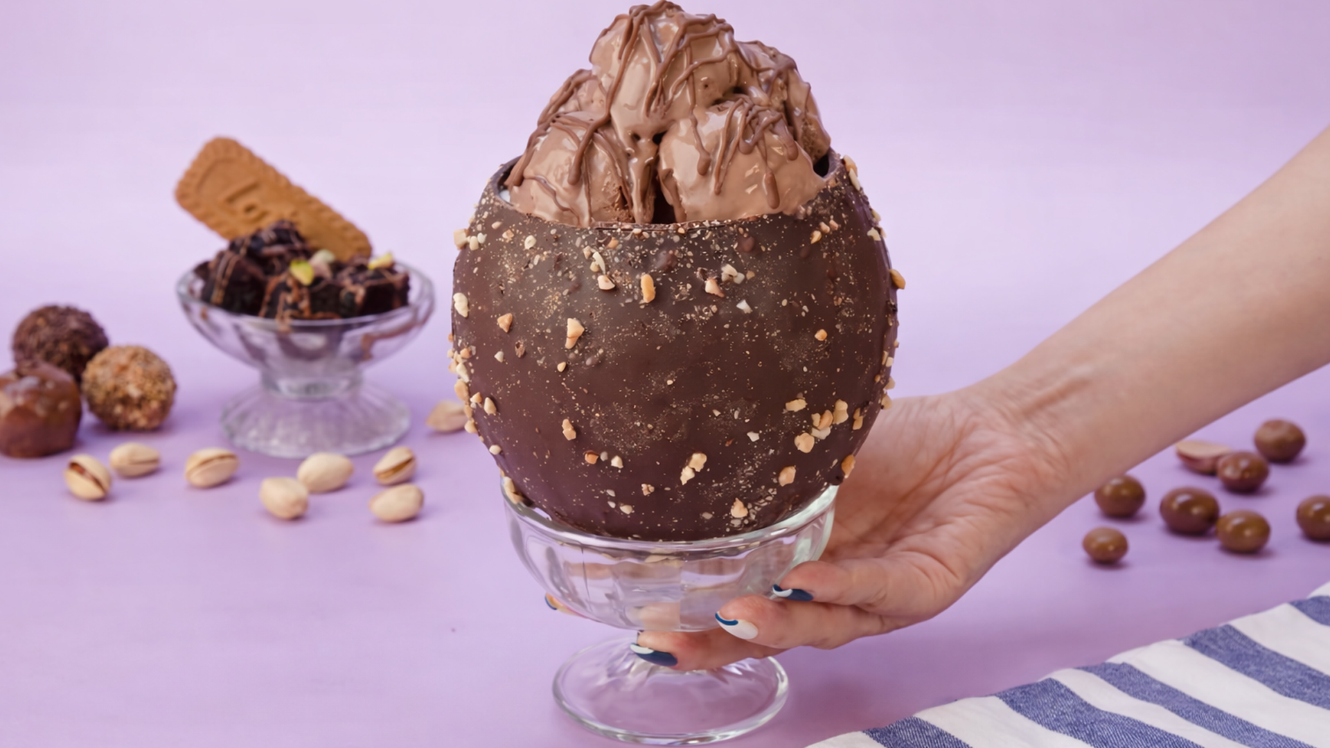 Chocolate cake art techniques revealed