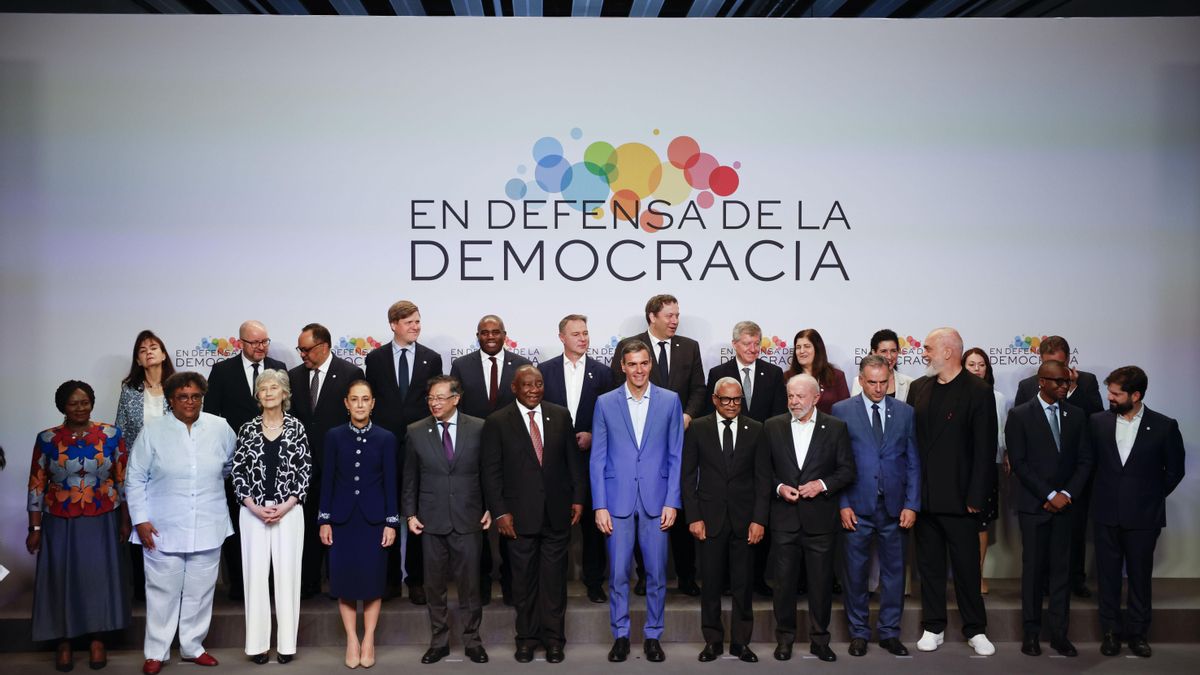 Sánchez defiende reforzar la democracia junto a líderes mundiales: "El ...