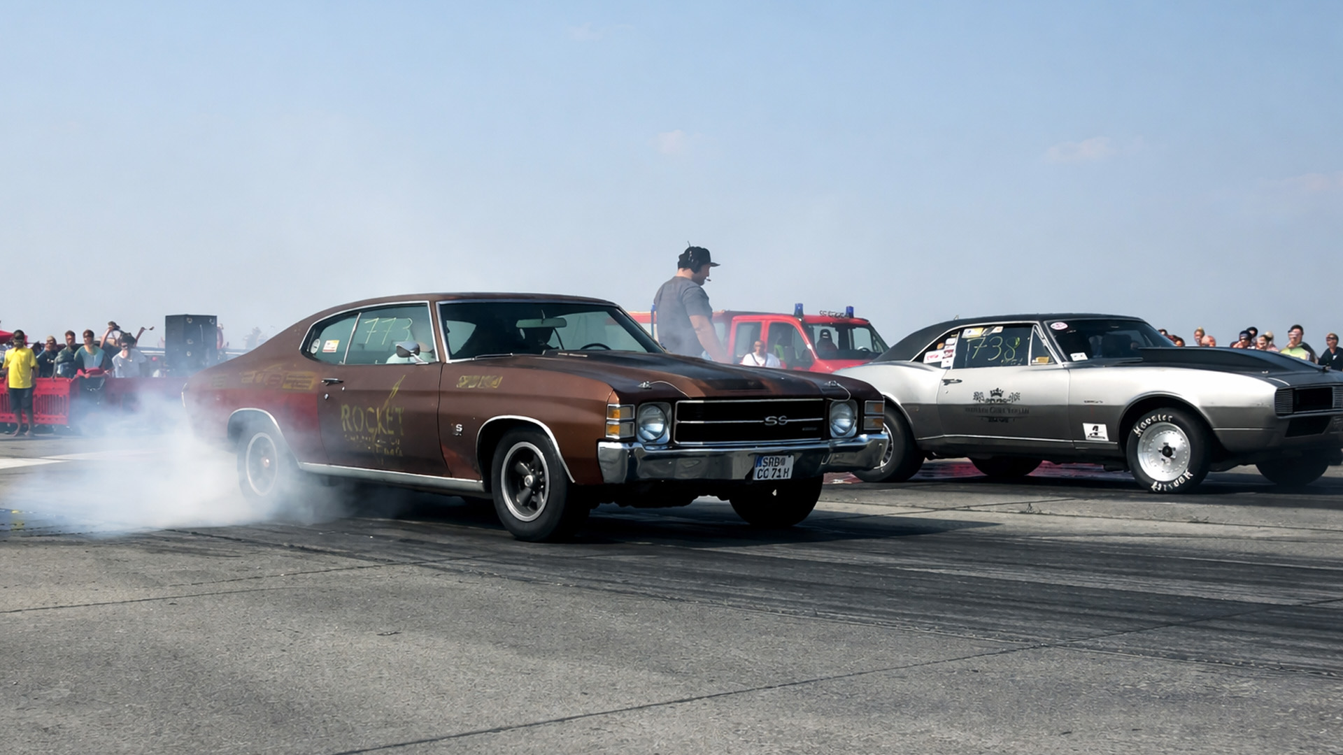 Quarter mile racing and burnouts with massive smoke at the airport