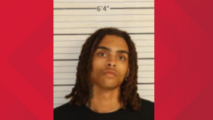 Suspect arrested after deadly triple shooting in Parkway Village