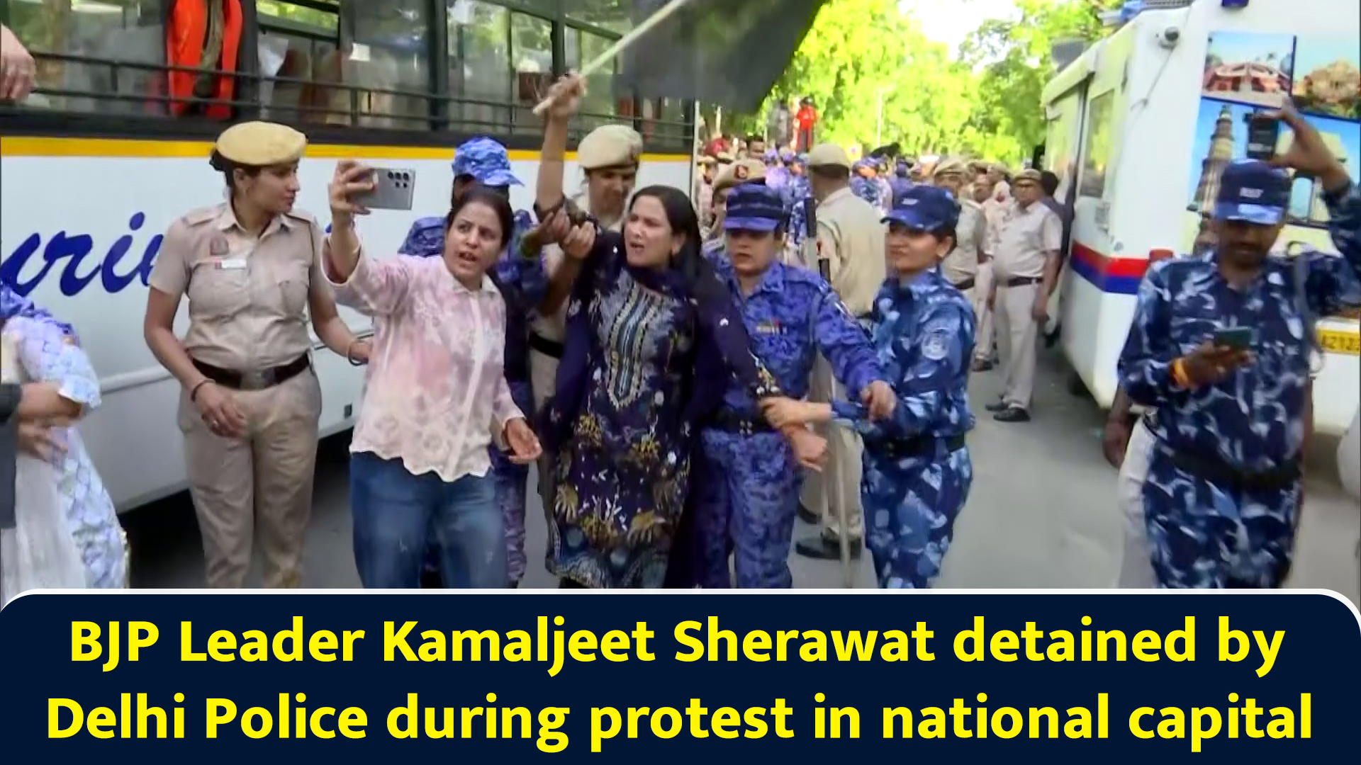 Delhi Police Clampdown Detains 6,000 People Including Leaders