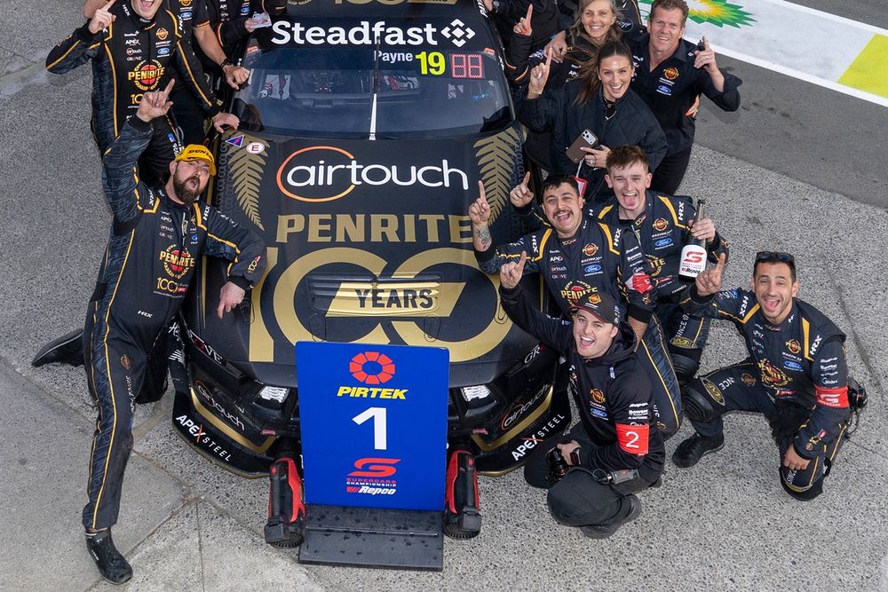 Supercars Christchurch: Kostecki and Payne lead Ford’s march in New Zealand